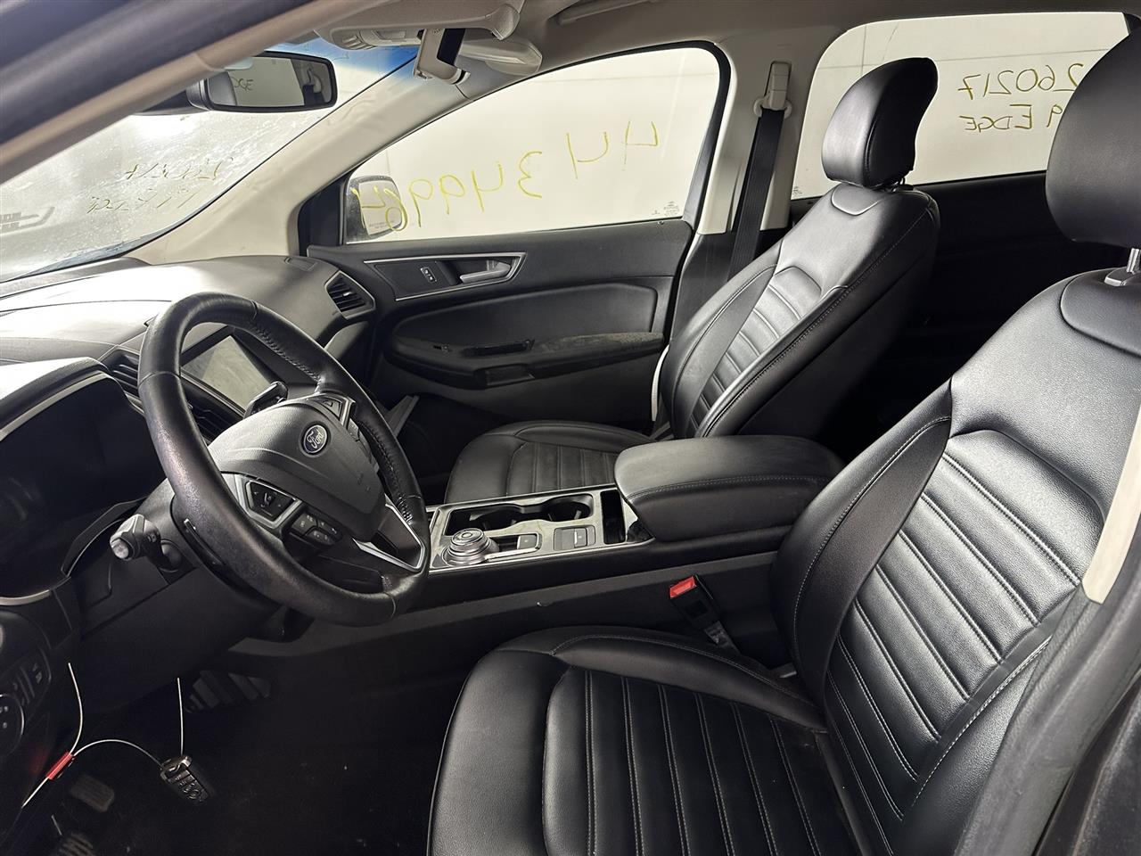 Vehicle/109092_07.jpg