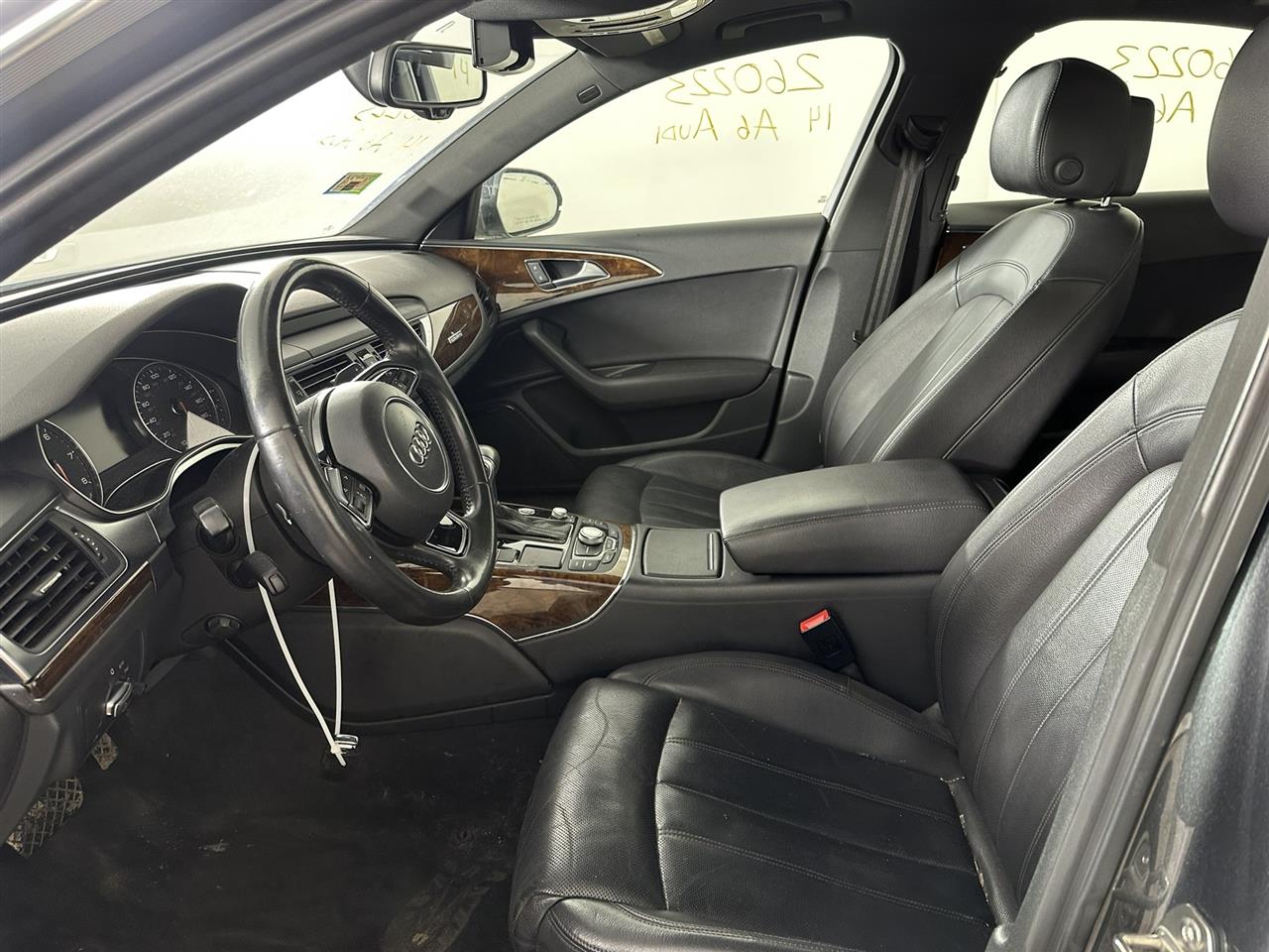 Vehicle/109190_07.jpg