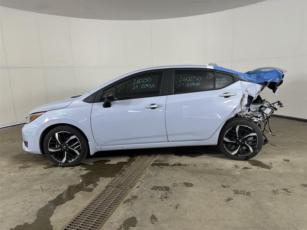 Vehicle/109406_02.jpg