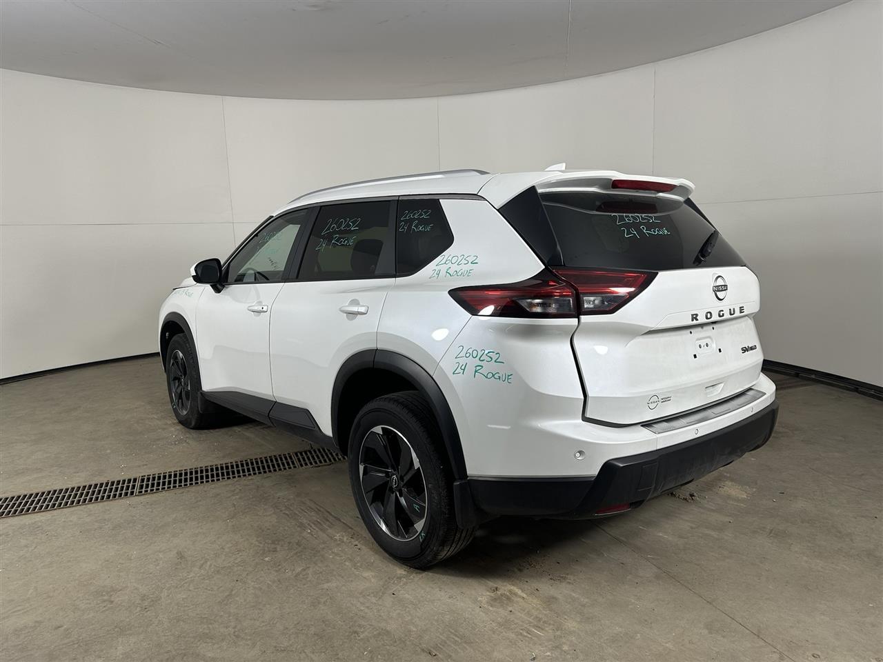 Vehicle/109728_03.jpg