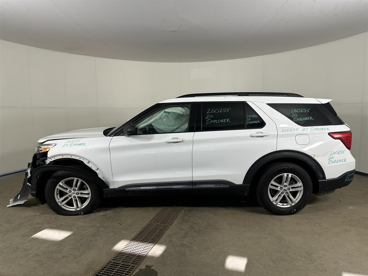 Vehicle/109731_02.jpg