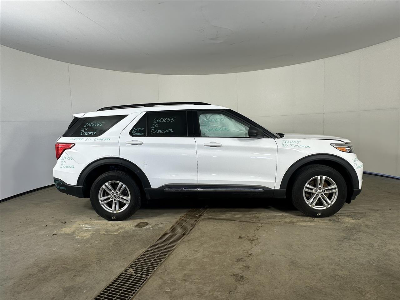 Vehicle/109731_05.jpg