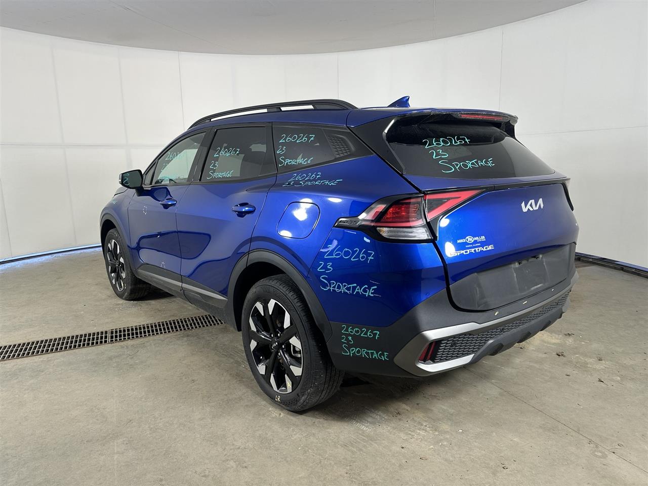 Vehicle/109745_03.jpg