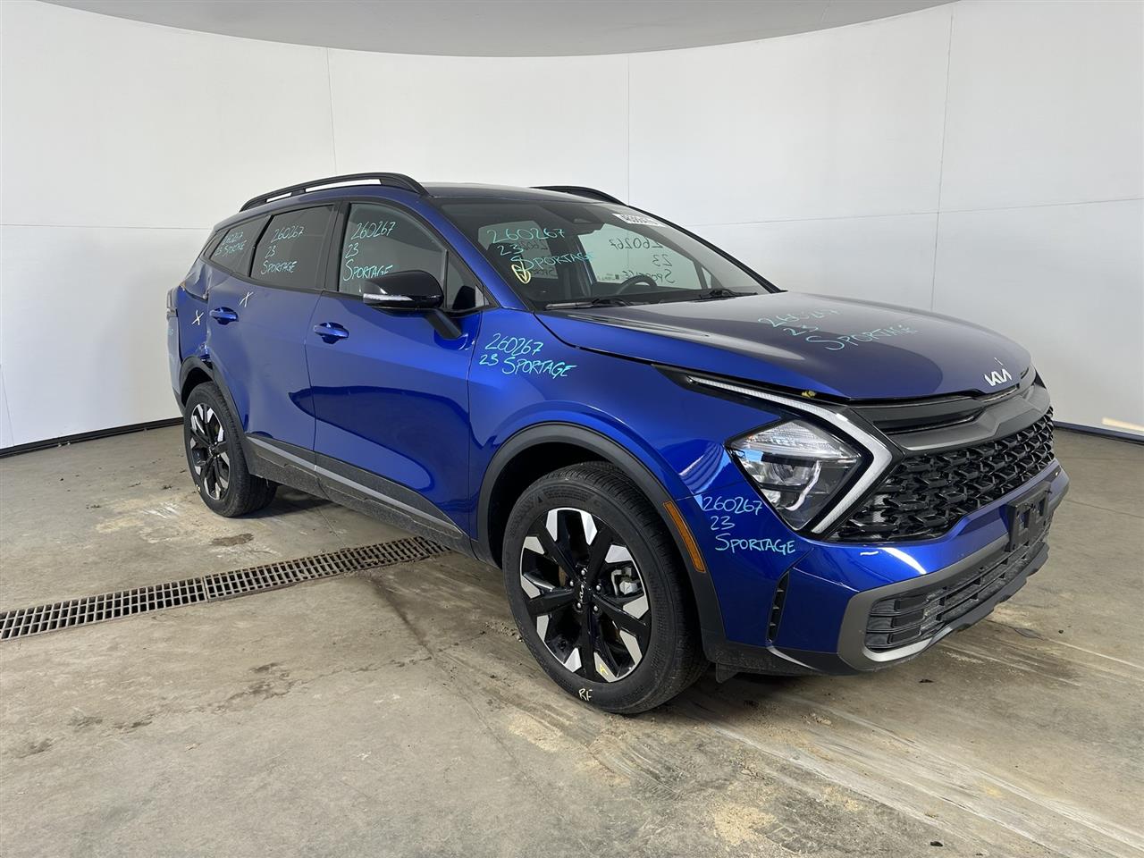 Vehicle/109745_06.jpg