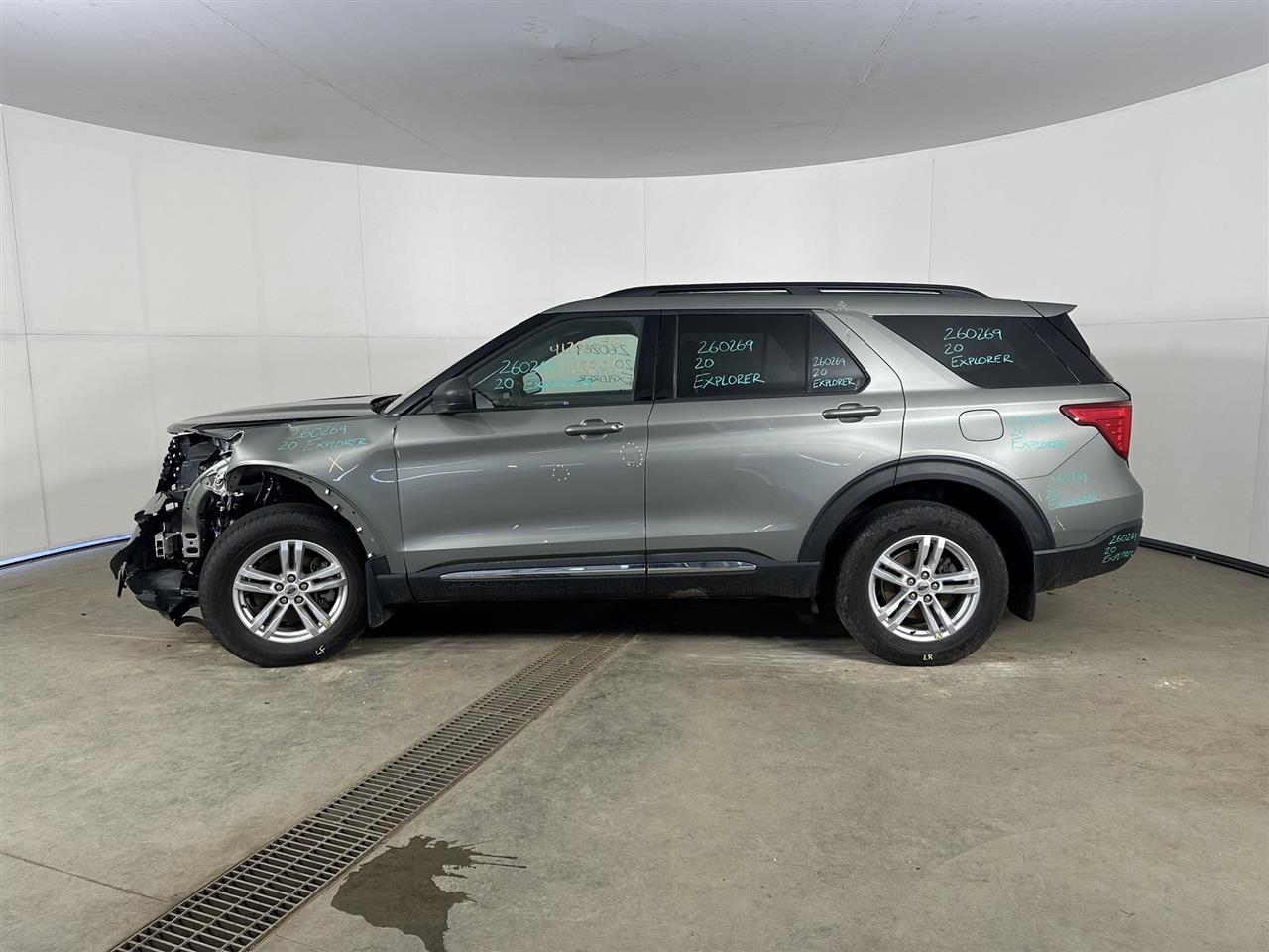 Vehicle/109748_02.jpg