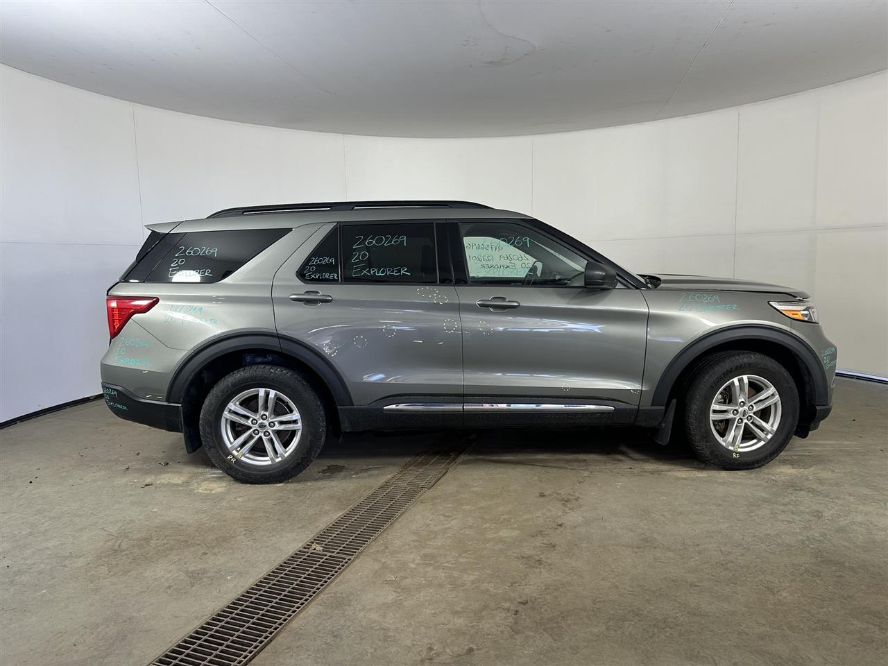 Vehicle/109748_05.jpg