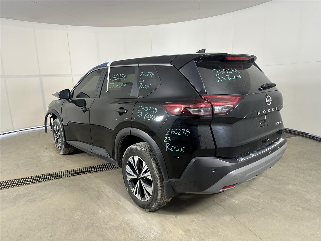 Vehicle/109853_03.jpg