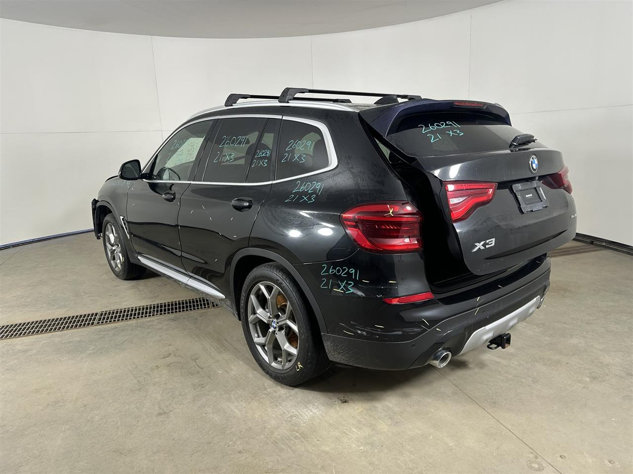 Vehicle/109980_03.jpg