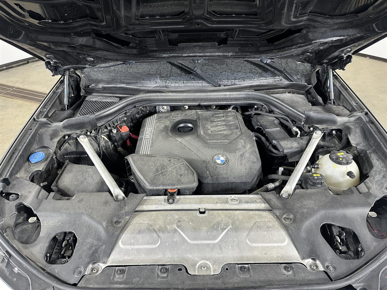 Vehicle/109980_10.jpg