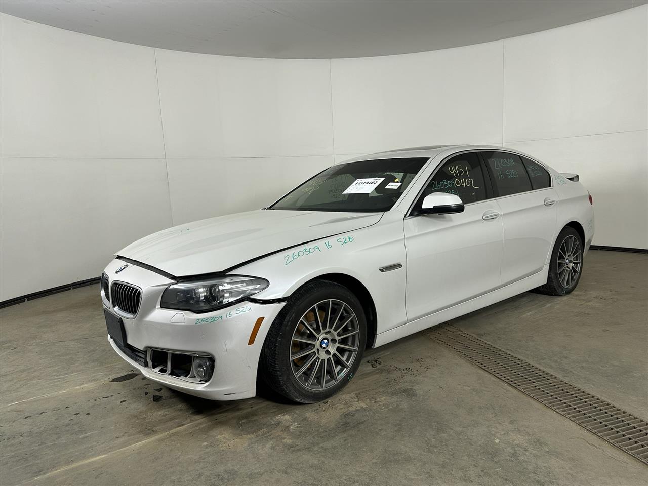 Vehicle/110312_01.jpg