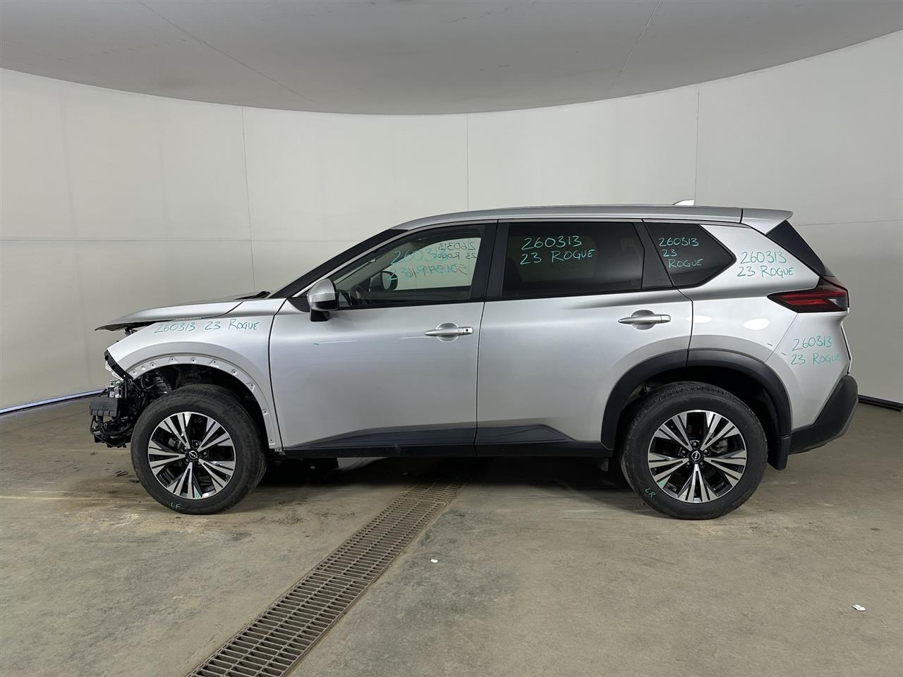 Vehicle/110353_02.jpg