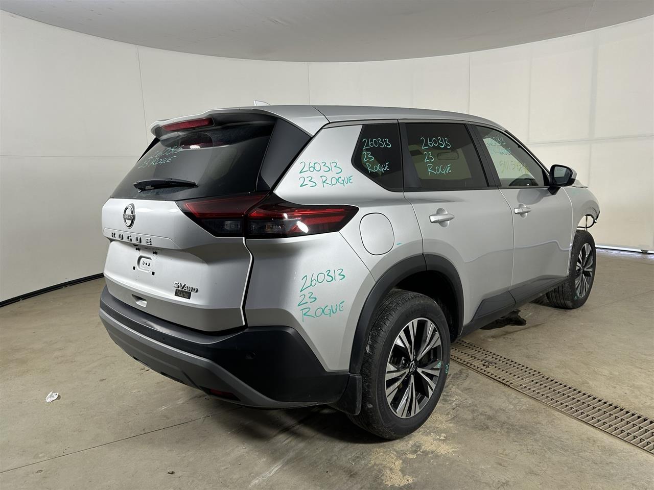 Vehicle/110353_04.jpg
