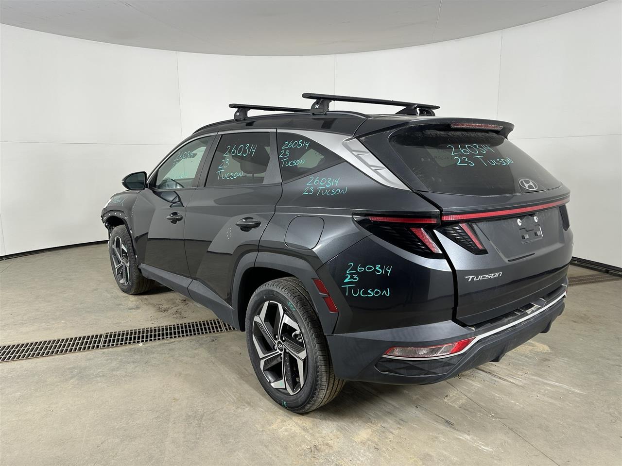 Vehicle/110354_03.jpg