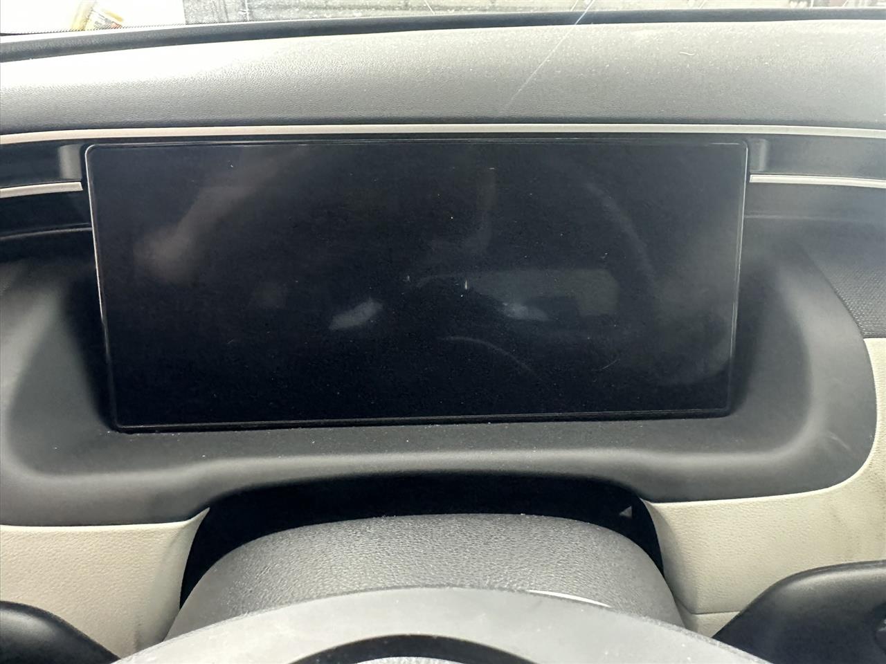 Vehicle/110354_08.jpg