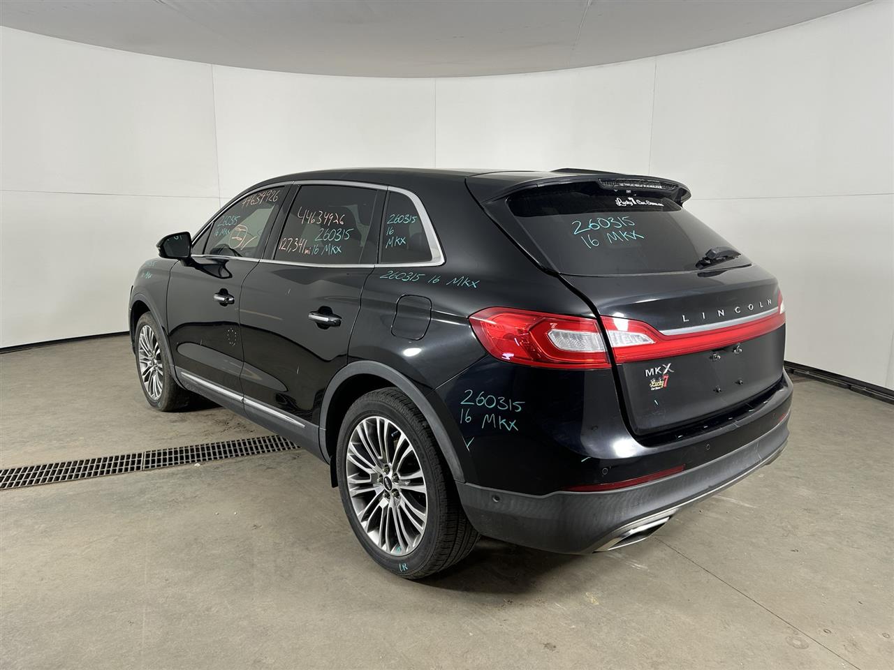 Vehicle/110355_03.jpg