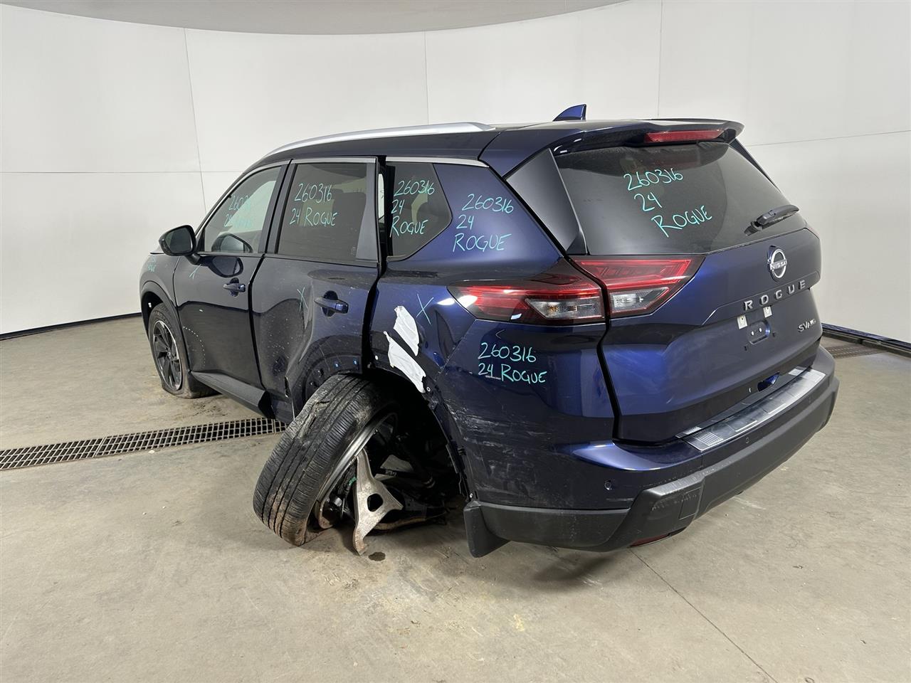 Vehicle/110363_03.jpg