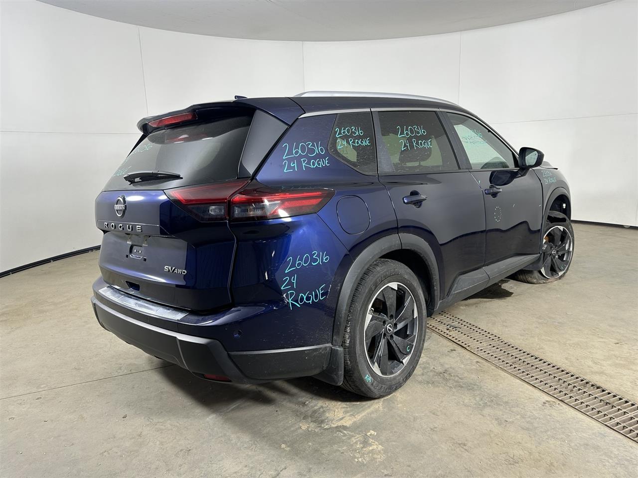 Vehicle/110363_04.jpg