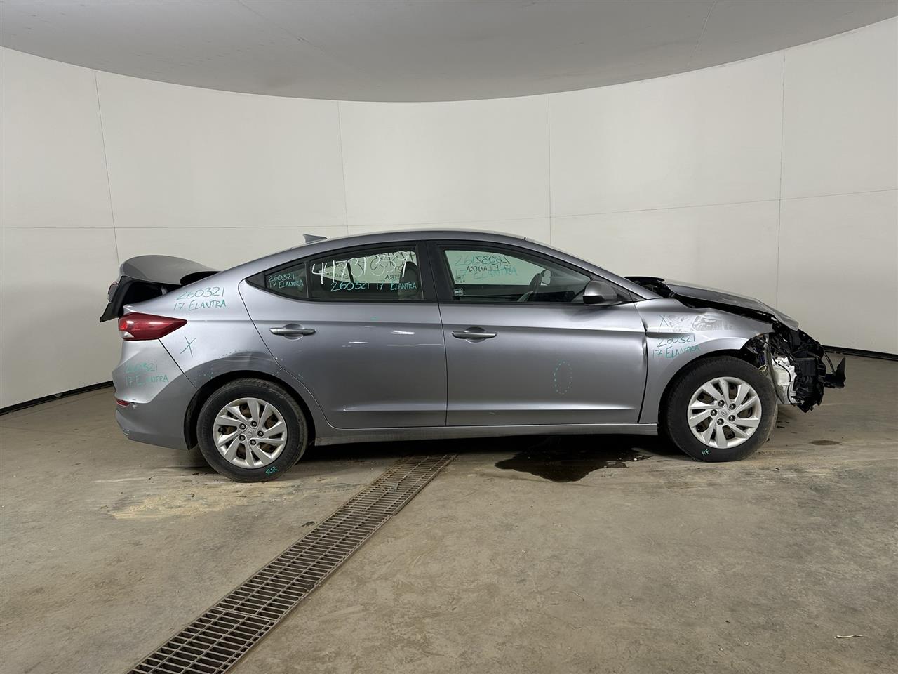 Vehicle/110443_05.jpg