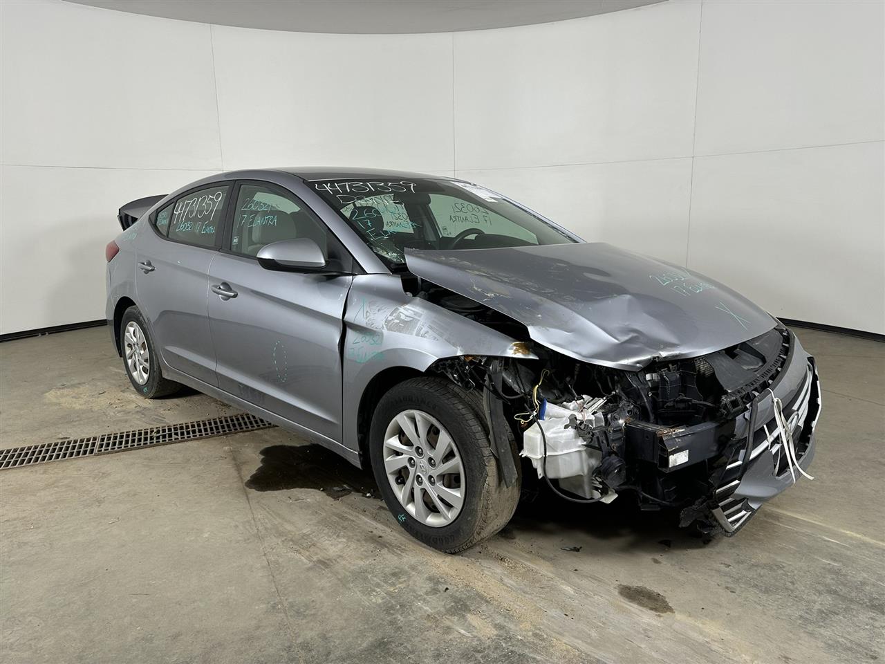 Vehicle/110443_06.jpg