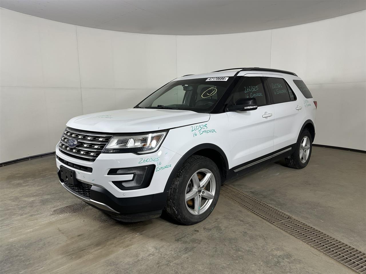 Vehicle/110453_01.jpg