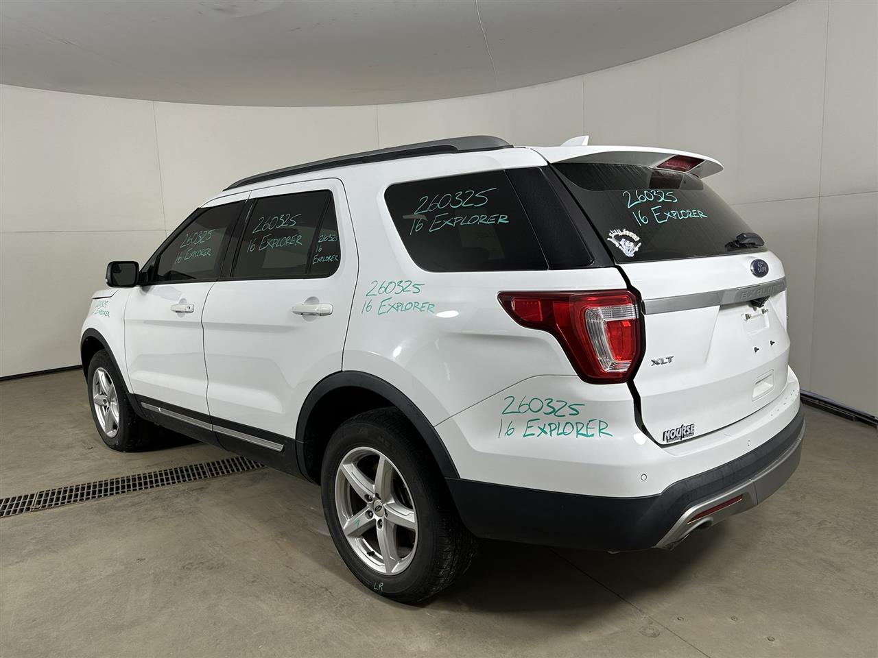 Vehicle/110453_03.jpg