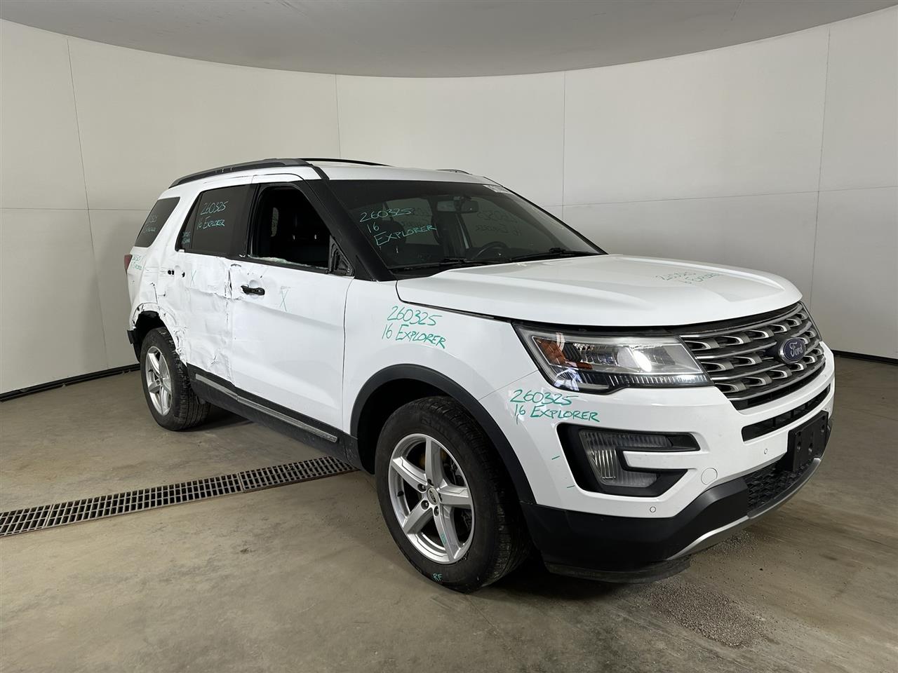 Vehicle/110453_06.jpg
