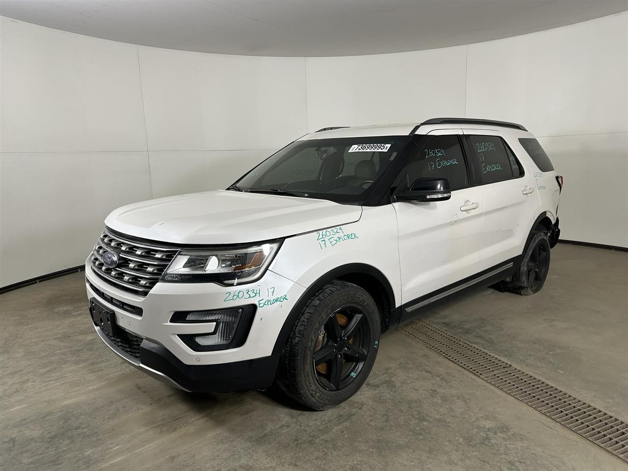 Vehicle/110460_01.jpg