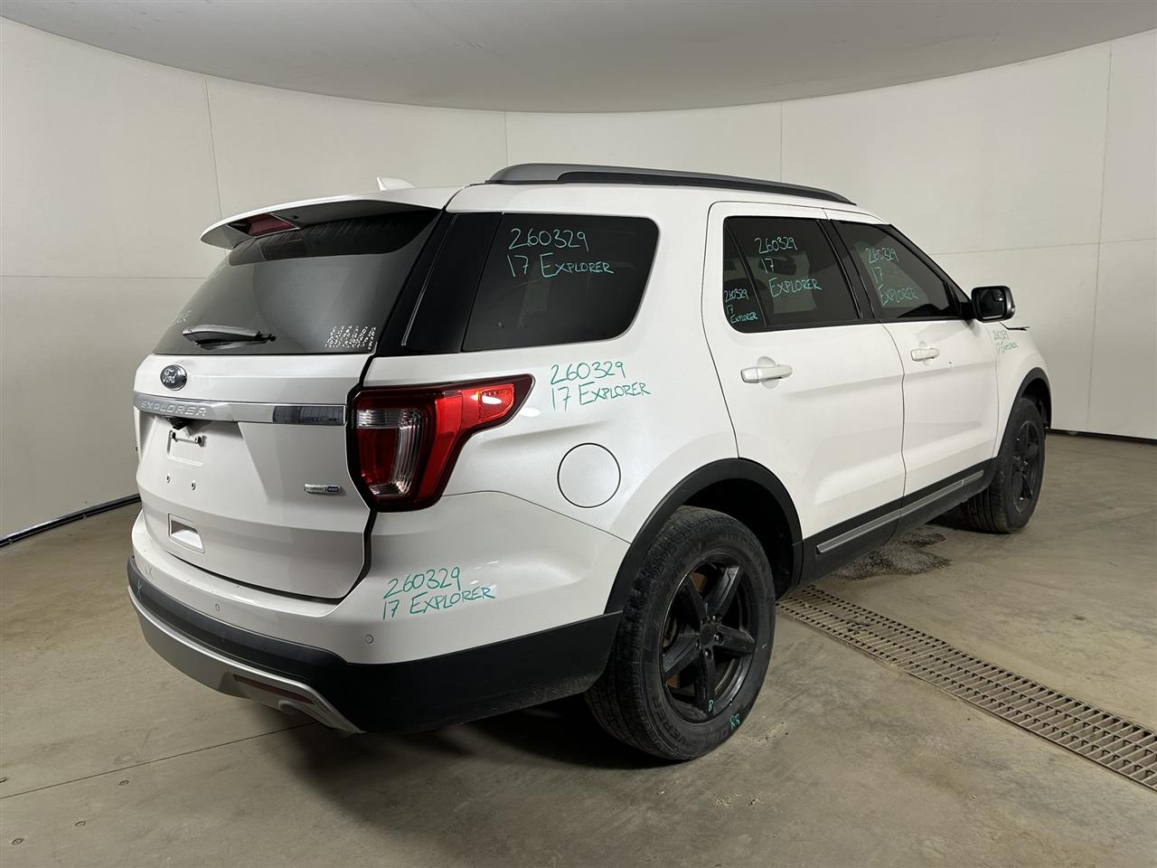 Vehicle/110460_04.jpg