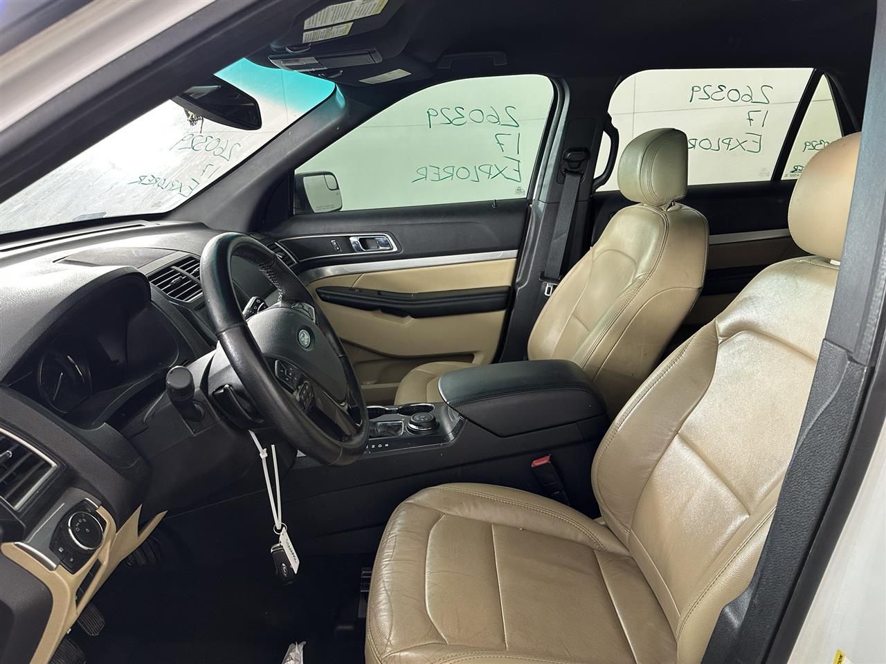 Vehicle/110460_07.jpg