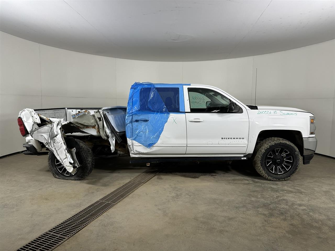 Vehicle/110465_05.jpg