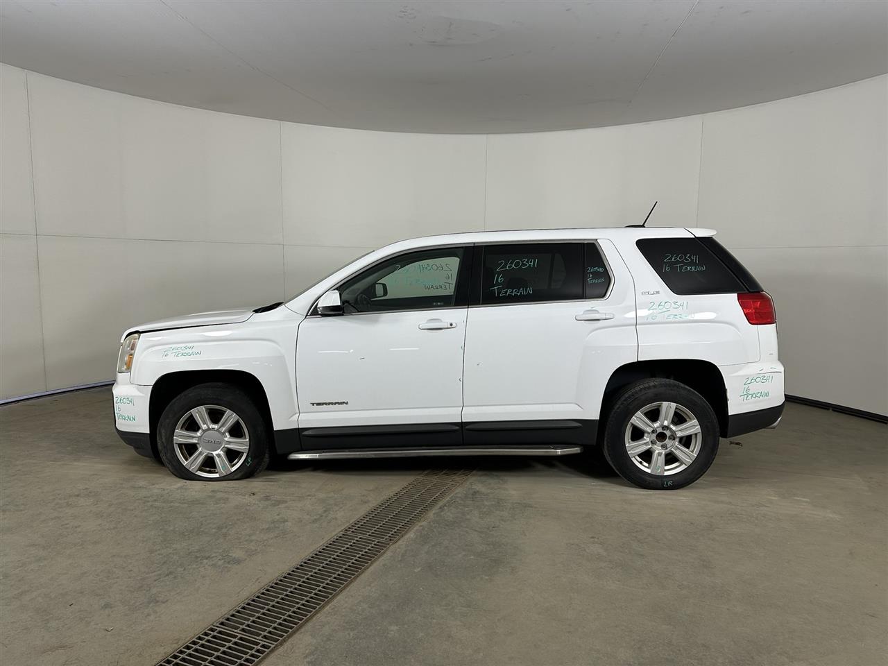 Vehicle/110649_02.jpg
