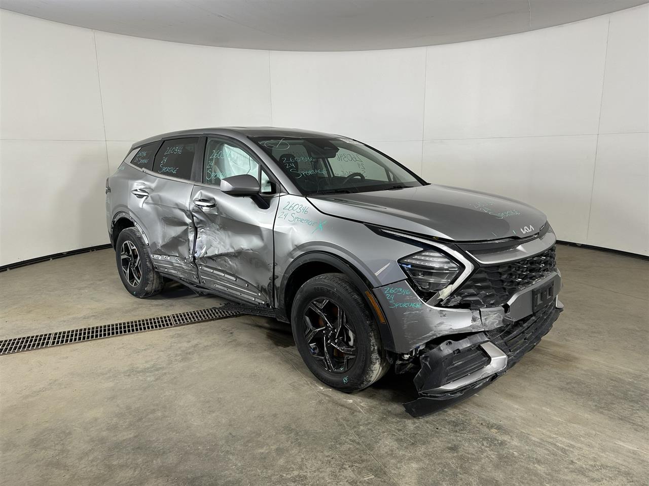 Vehicle/110666_06.jpg