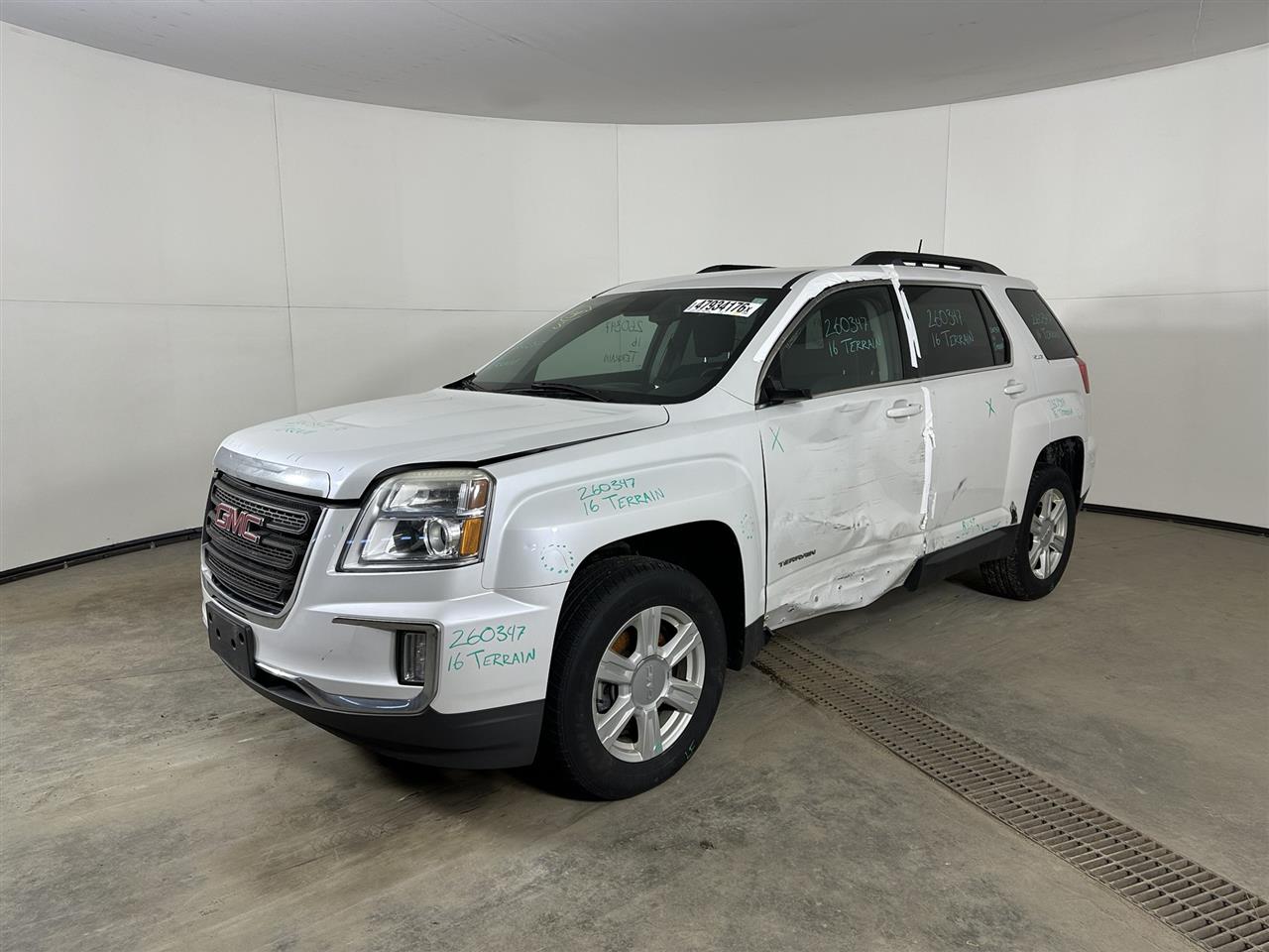 Vehicle/110667_01.jpg