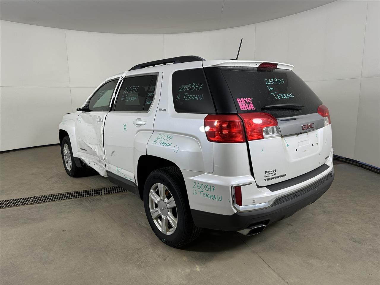 Vehicle/110667_03.jpg