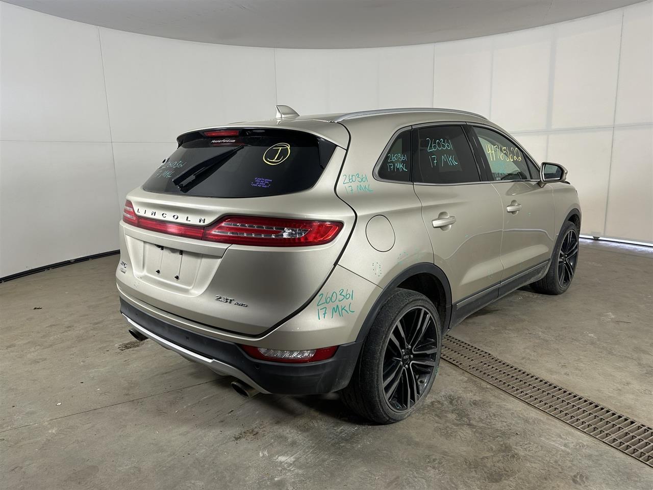 Vehicle/110810_04.jpg