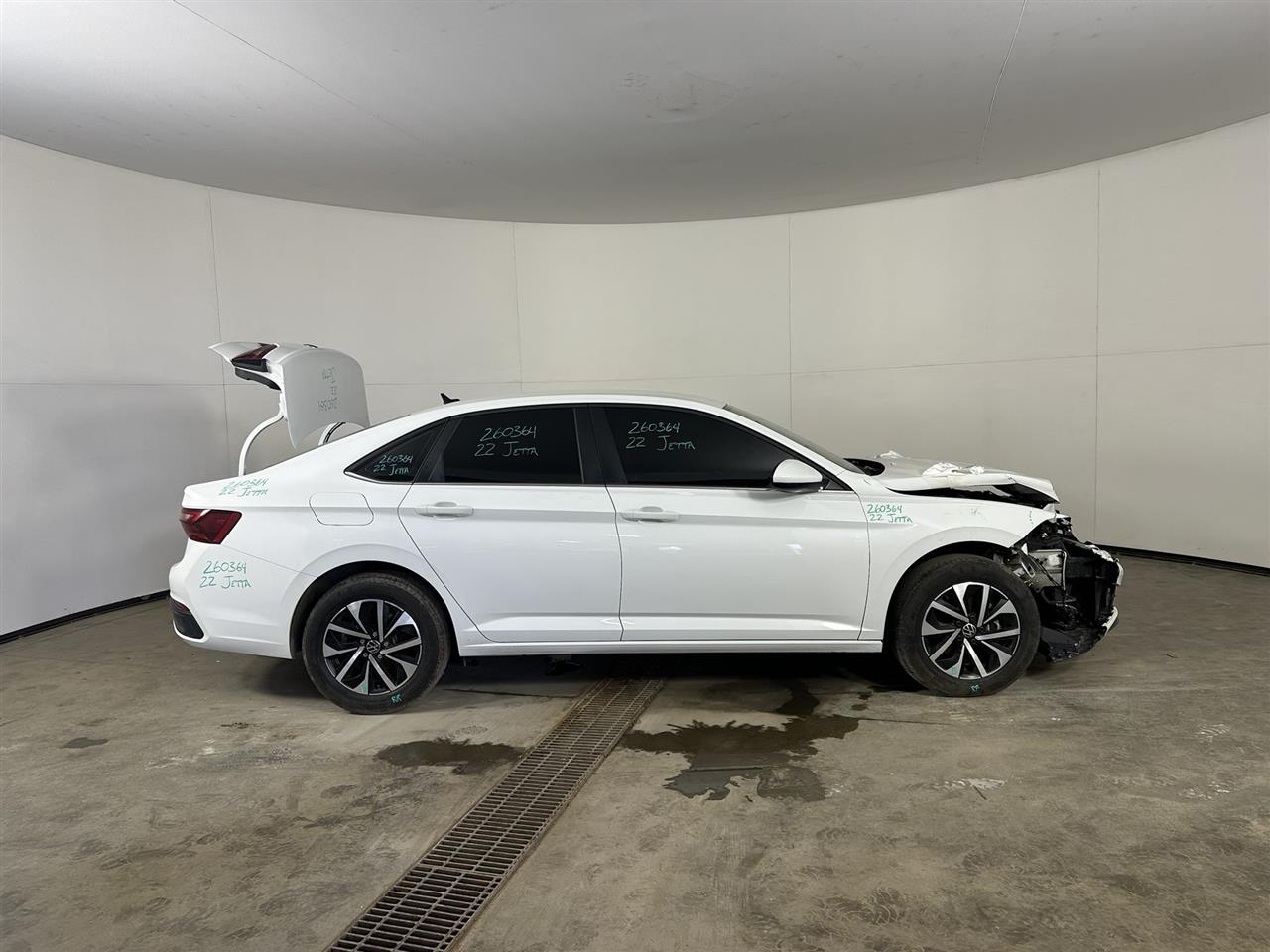 Vehicle/110864_05.jpg
