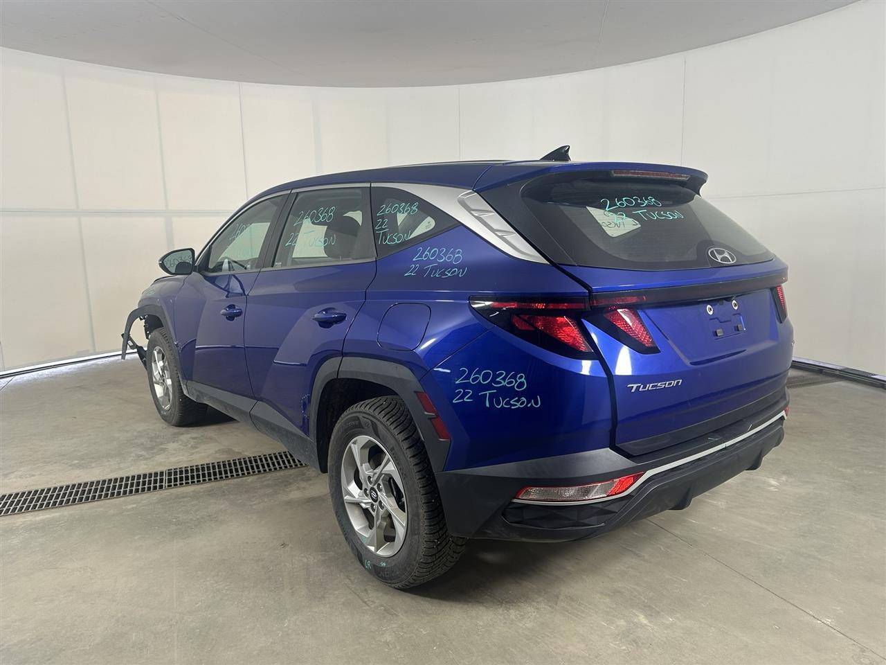 Vehicle/110983_03.jpg