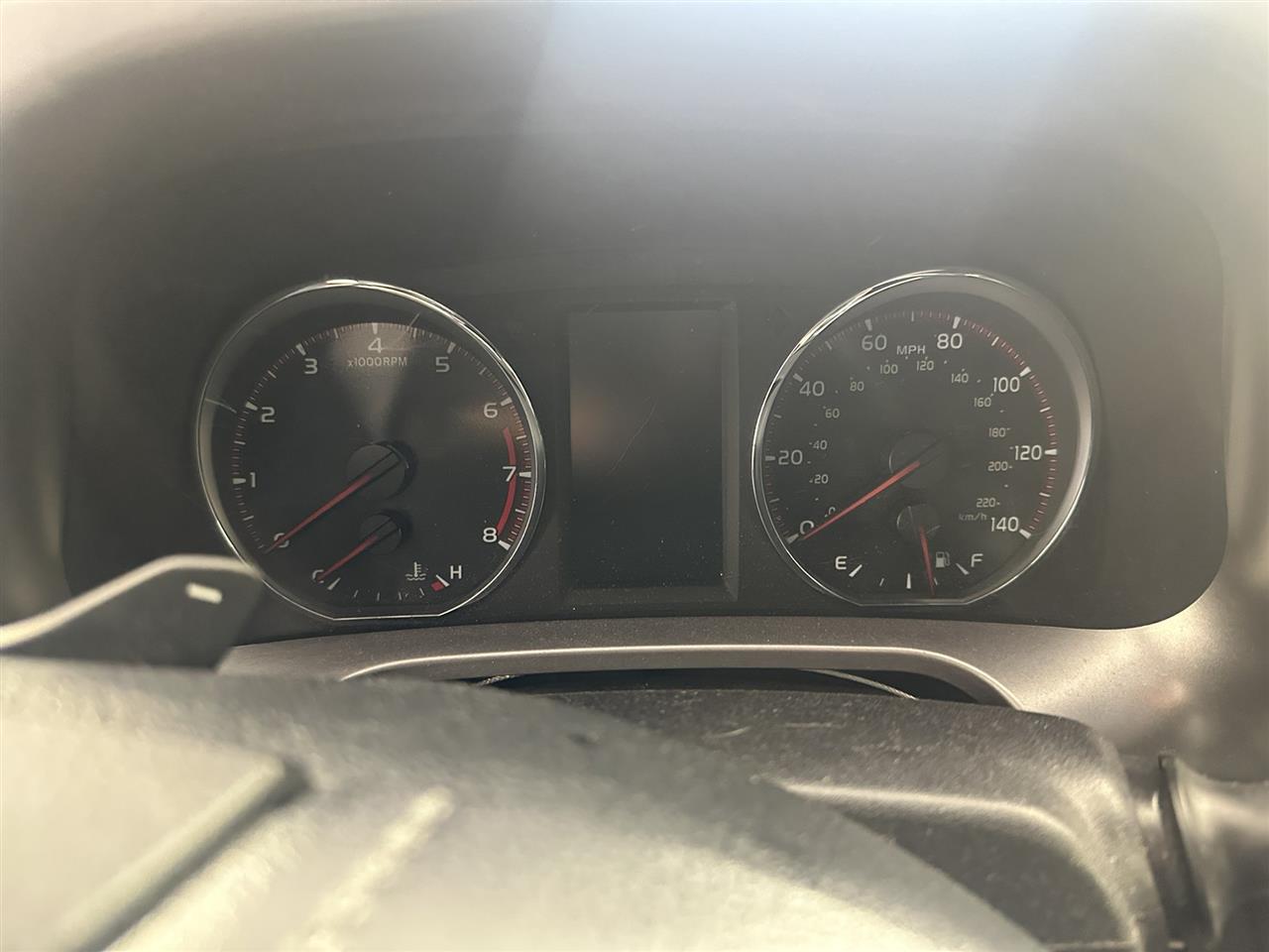 Vehicle/111254_08.jpg