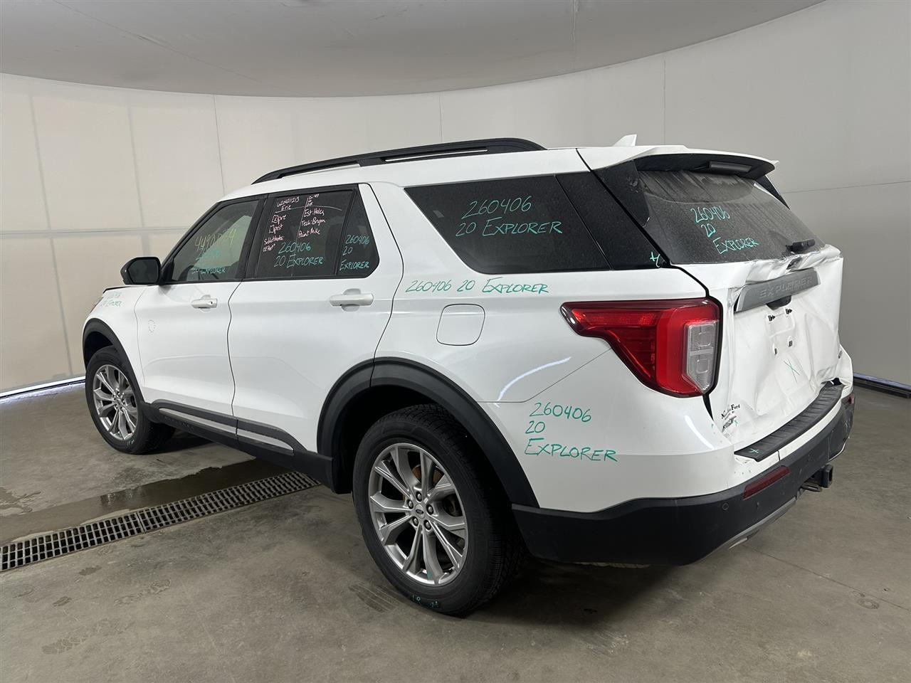 Vehicle/111546_03.jpg