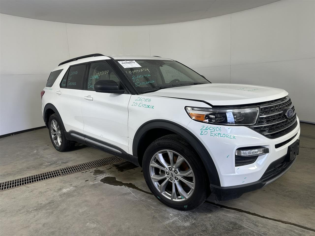 Vehicle/111546_06.jpg