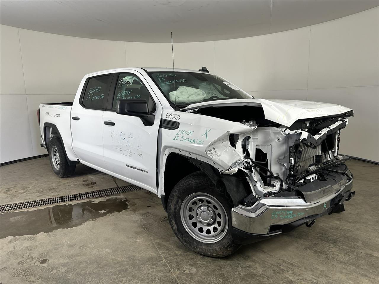 Vehicle/111870_06.jpg