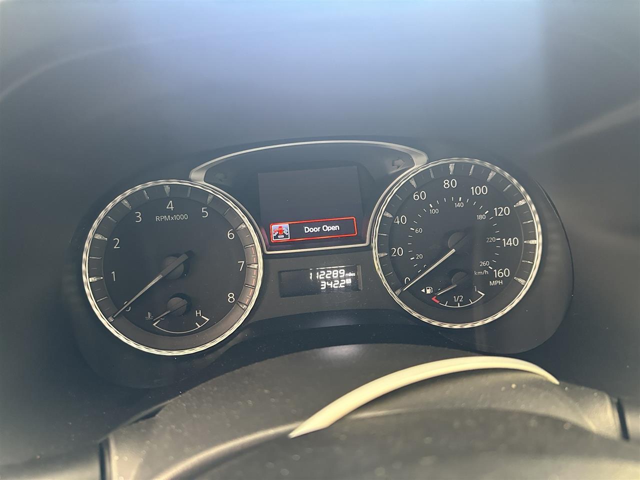 Vehicle/112044_08.jpg