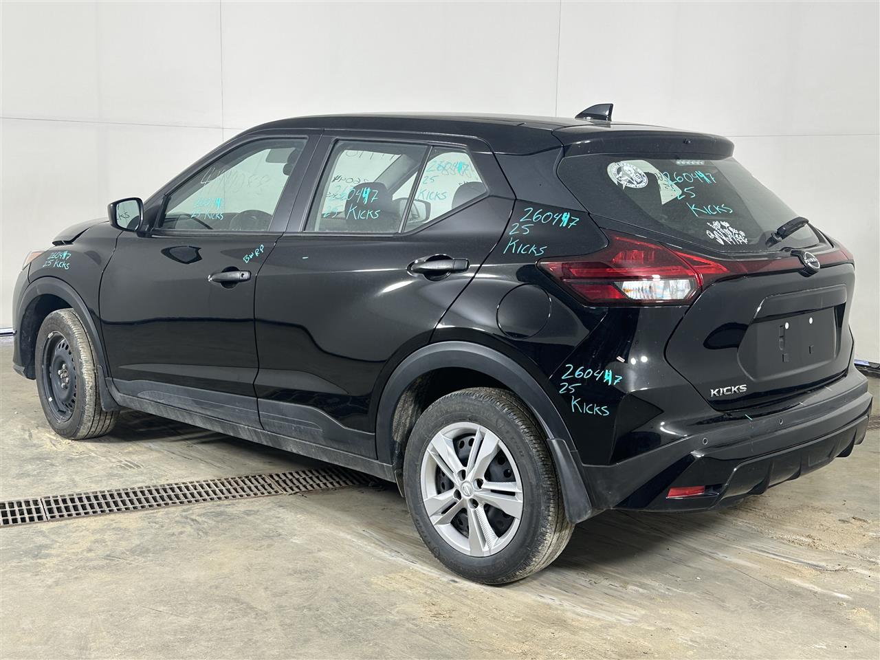 Vehicle/112073_03.jpg