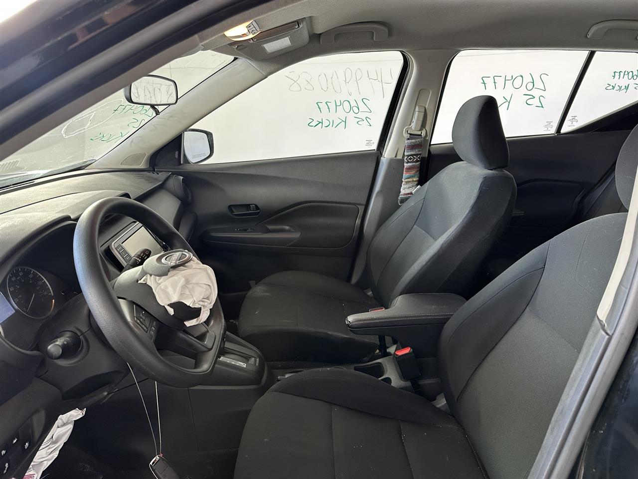 Vehicle/112073_07.jpg