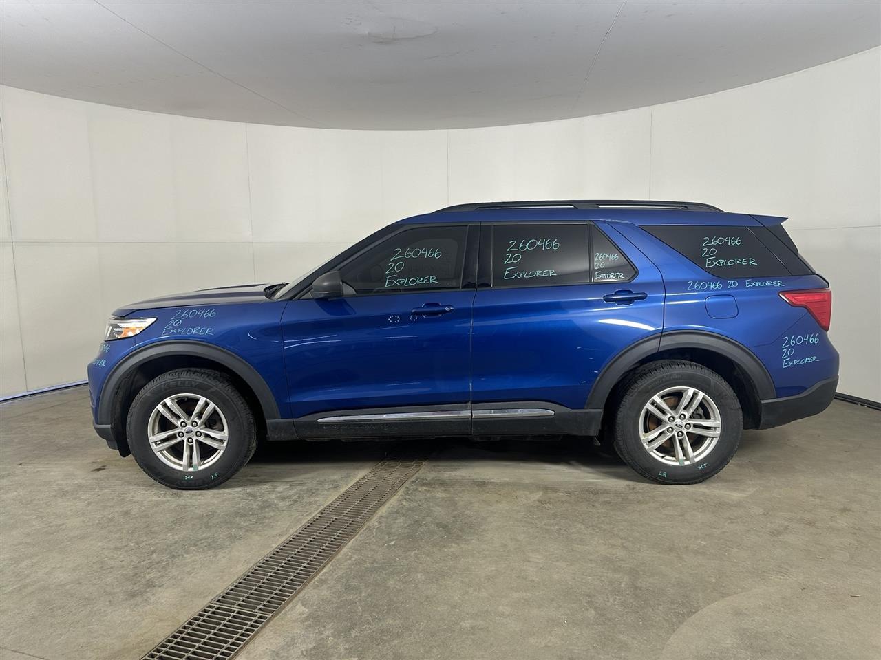 Vehicle/112453_02.jpg