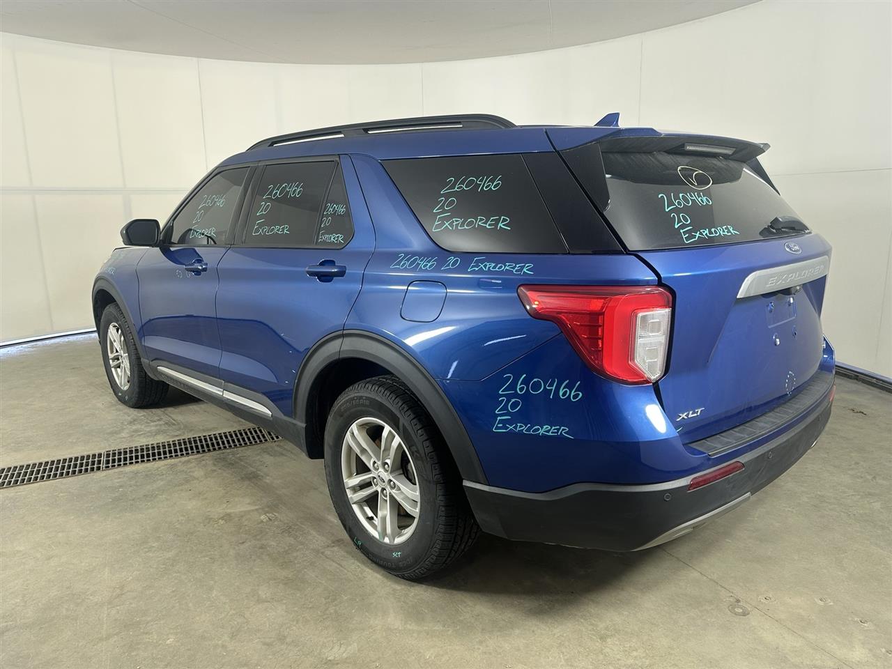 Vehicle/112453_03.jpg
