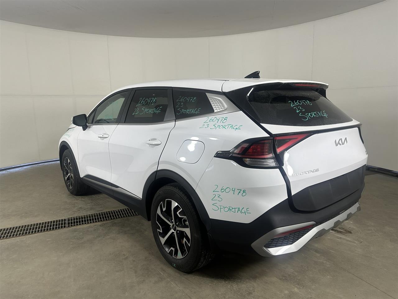 Vehicle/112612_03.jpg