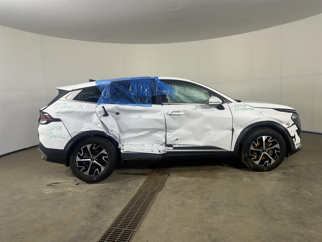 Vehicle/112612_05.jpg