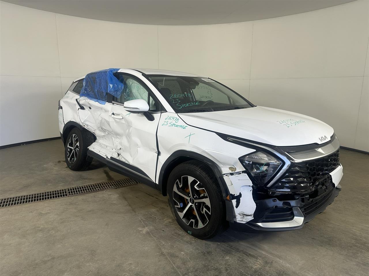 Vehicle/112612_06.jpg