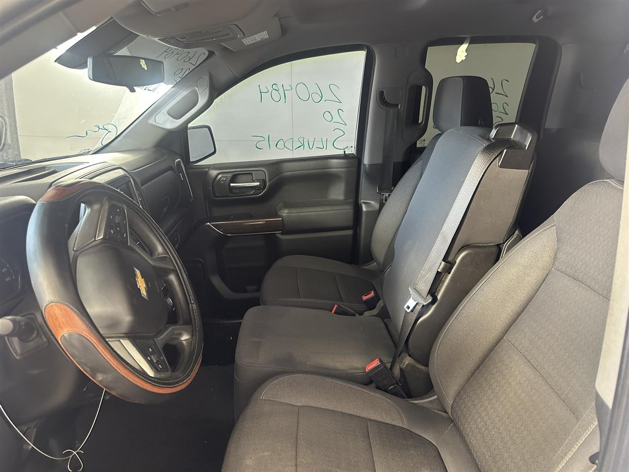 Vehicle/112746_07.jpg